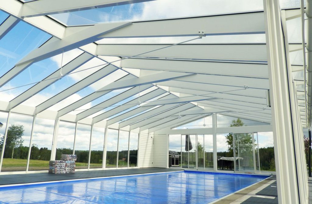 poolhus poolöverbyggnad pool uterum expodul glastak limträstomme